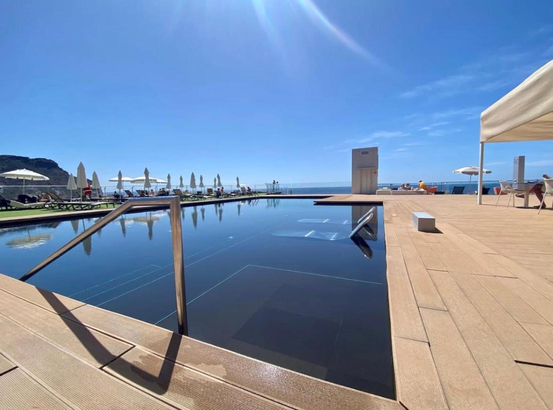 Апартаменти Luxury Penthouse, Panoramic Sea View Моган Екстер'єр фото